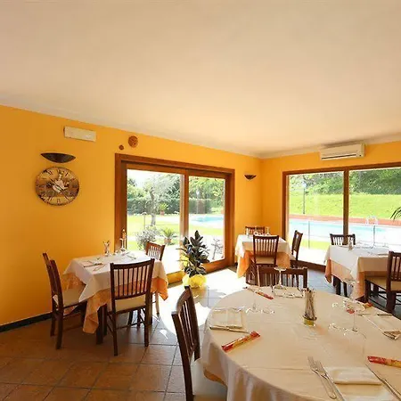 Ristorante La Luna ホテル サルツァーナ