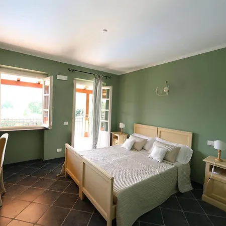 La Luna ホテル サルツァーナ